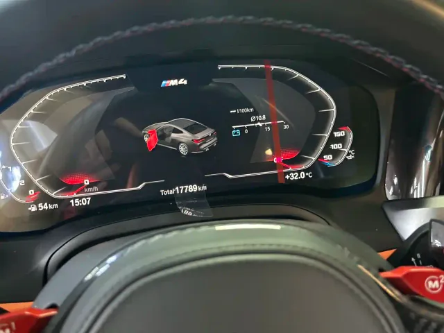 BMW M4 — Фото автомобиля 3