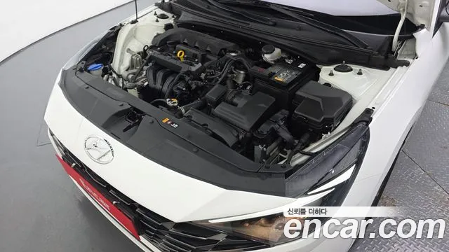 Hyundai AVANTE Avante (CN7) — Фото автомобиля 6