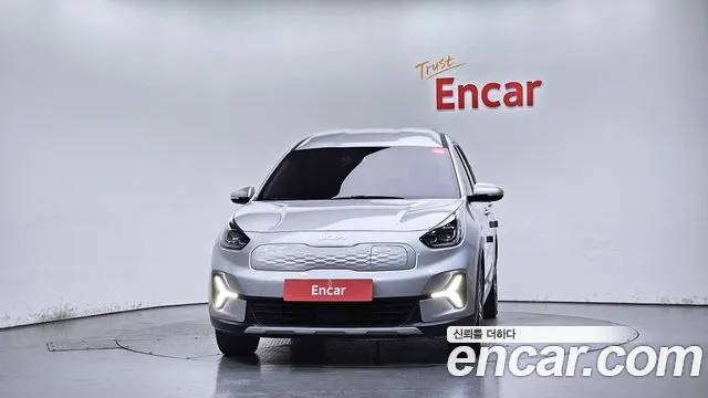 Kia Niro — Фото автомобиля 3