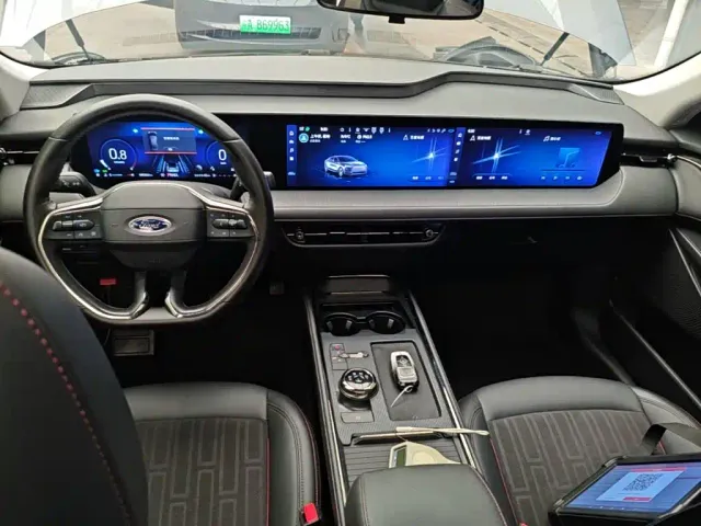 Ford Mondeo — Фото автомобиля 9