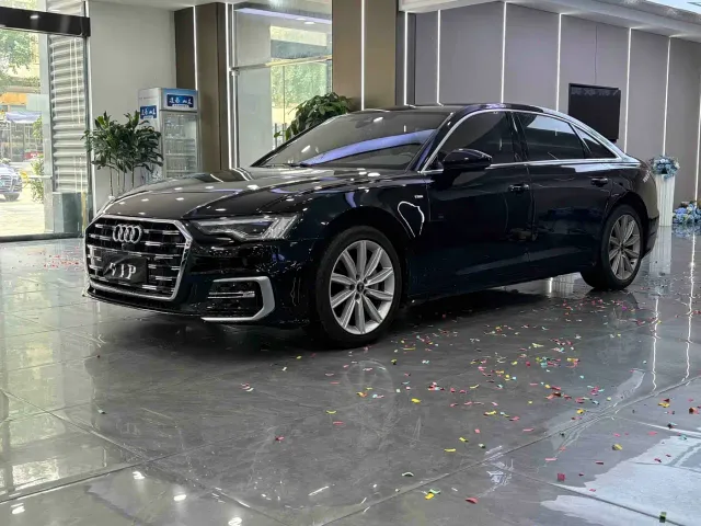 Фотография автомобиля — Audi A6L