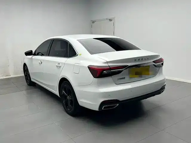 Roewe i6 MAX — Фото автомобиля 4
