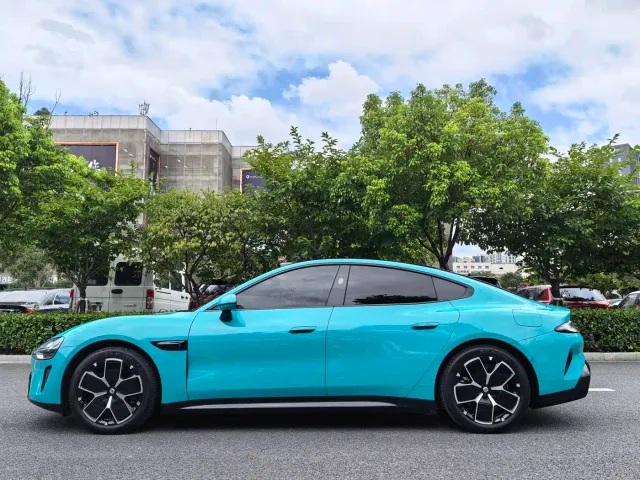 Xiaomi SU7 — Фото автомобиля 7