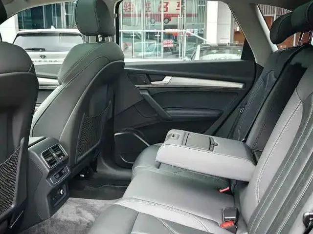 Audi Q5L — Фото автомобиля 11