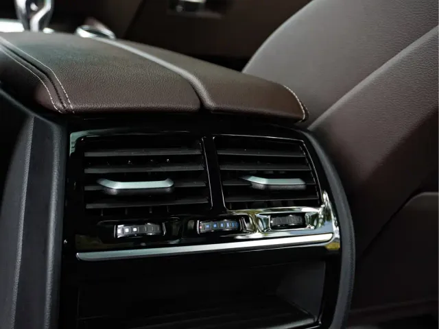 BMW 5 Series — Фото автомобиля 21