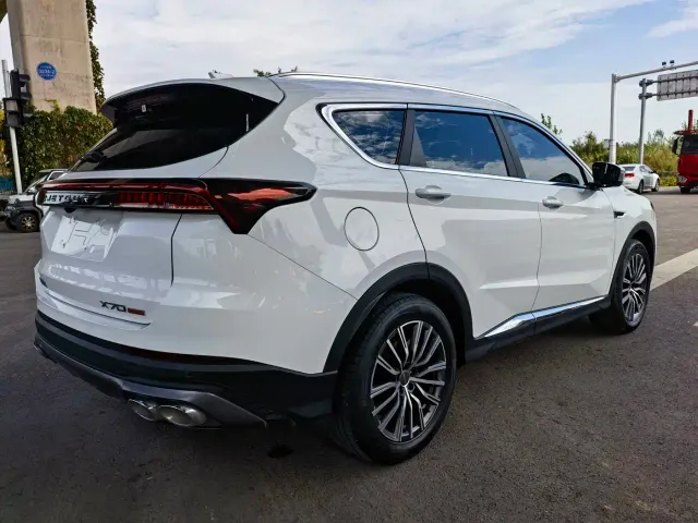 Jetour X70 Plus — Фото автомобиля 4