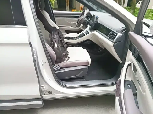 BYD Song PLUS — Фото автомобиля 24