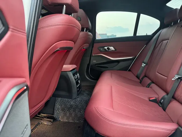 BMW 3 Series — Фото автомобиля 11