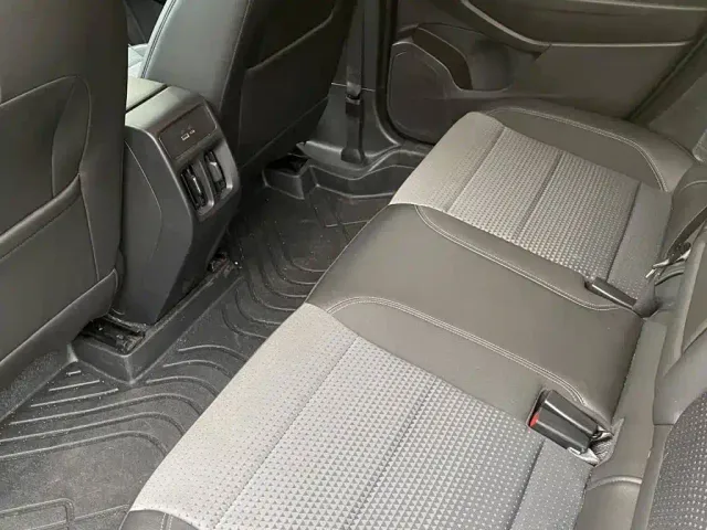 Chevrolet Seeker — Фото автомобиля 5