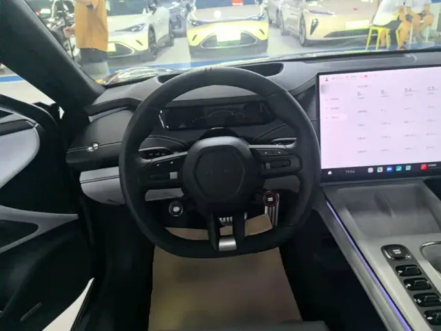 Xiaomi SU7 — Фото автомобиля 10