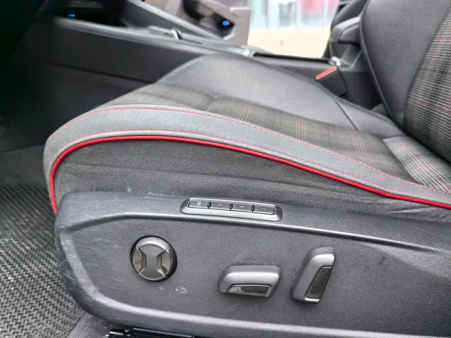 Volkswagen Golf GTI — Фото автомобиля 16