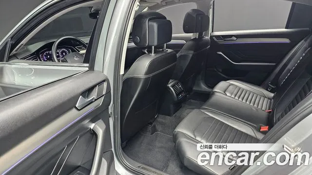 Volkswagen Passat — Фото автомобиля 17