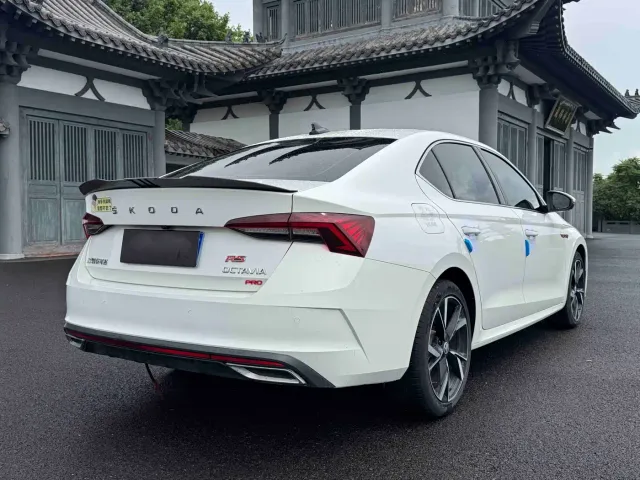 Skoda Octavia — Фото автомобиля 6