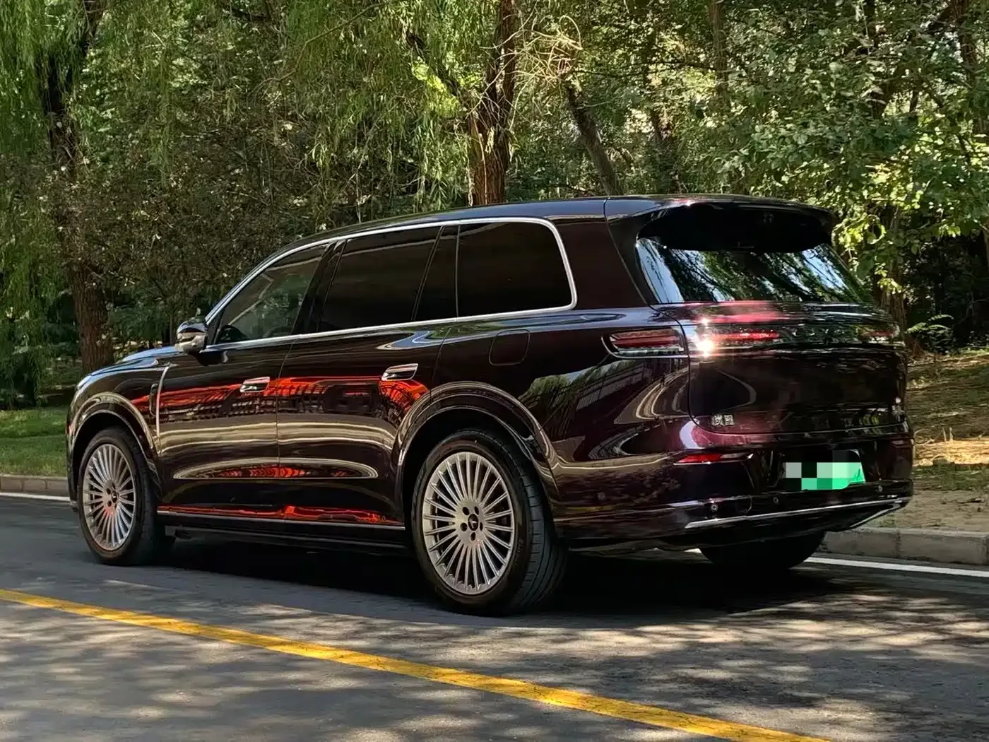 Voyah Auto VOYAH Taisan 2026 Model Quad-LiDAR Edition — Фото автомобиля 4