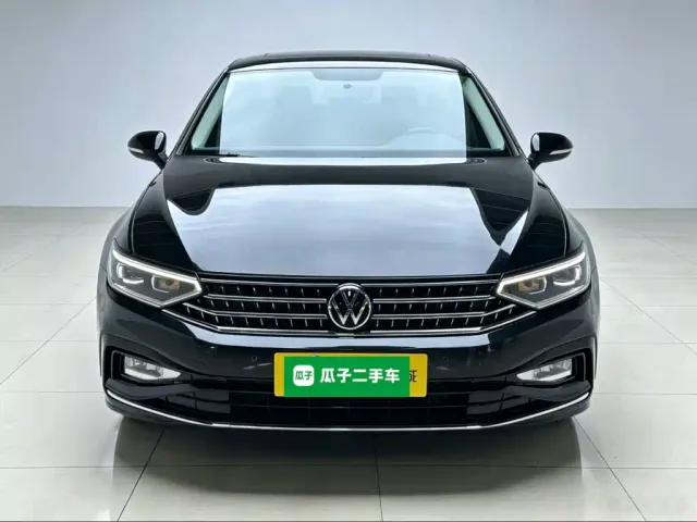 Volkswagen Magotan — Фото автомобиля 2