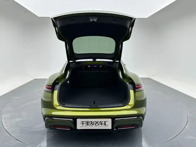 Shangjie Z7 — Фото автомобиля 9