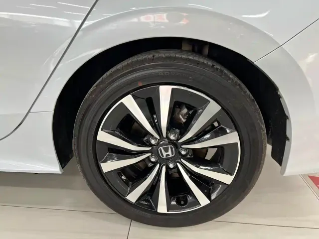 Honda Civic — Фото автомобиля 15