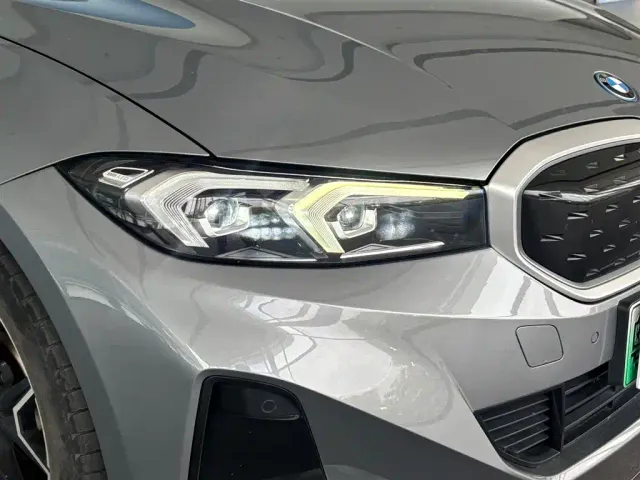 BMW i3 — Фото автомобиля 8