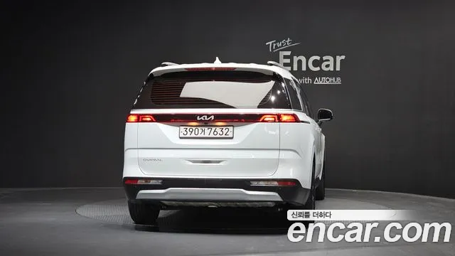 Kia Canival Carnival 4 поколение Дизель 9 мест Prestige — Фото автомобиля 4