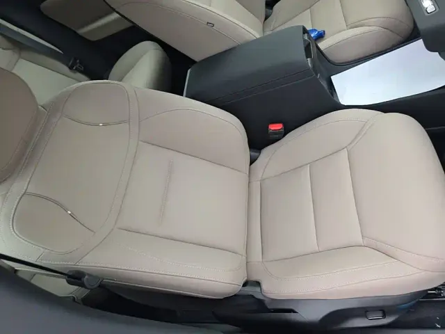 Volvo XC70 Plug-in Hybrid — Фото автомобиля 24