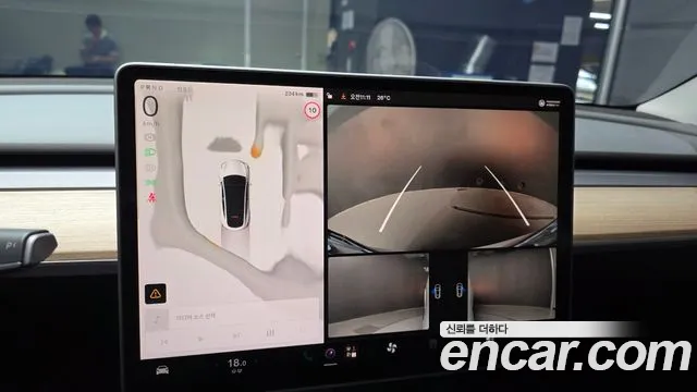 Tesla Model Y — Фото автомобиля 14