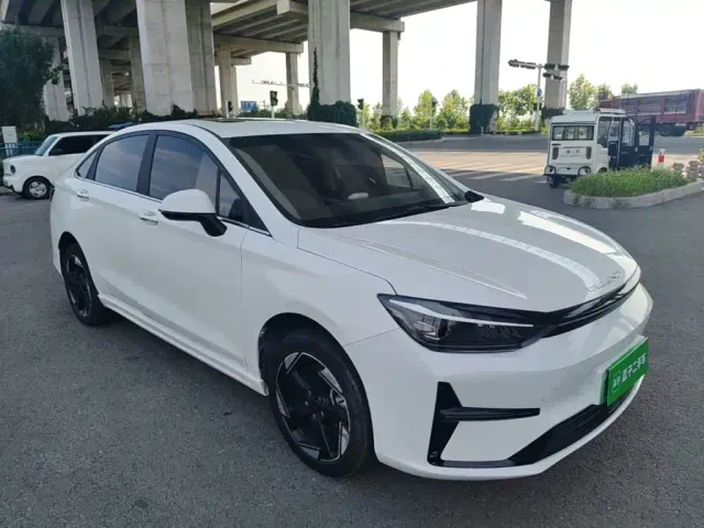 BAIC Beijing EU5 PLUS — Фото автомобиля 3