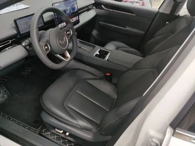 Wuling Starlight — Фото автомобиля 14