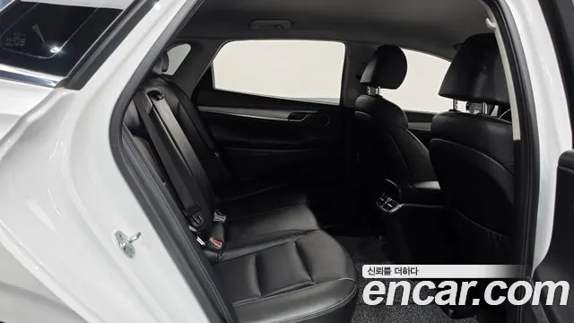 Hyundai Grandeur Grandeur (New) — Фото автомобиля 11