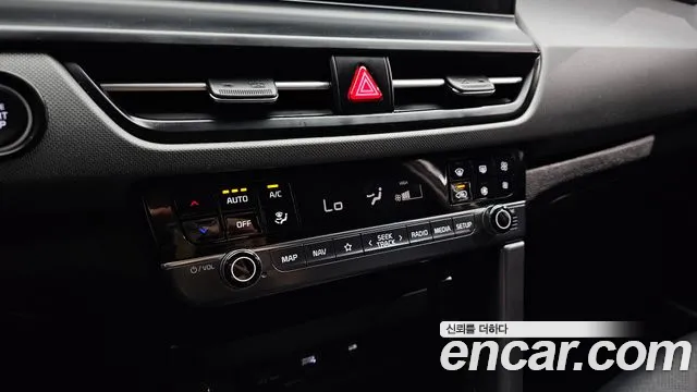 Kia Seltos New — Фото автомобиля 23