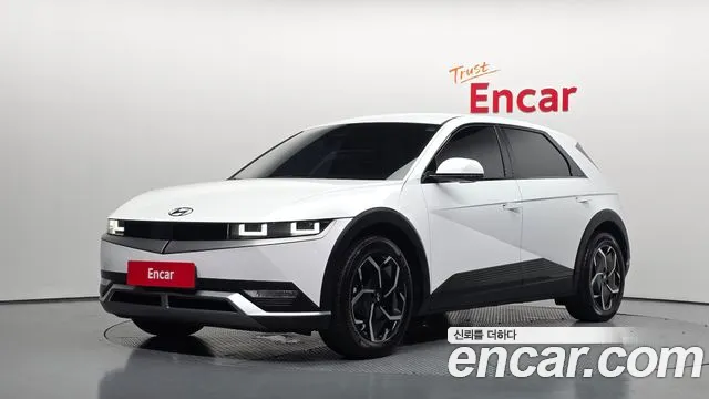 Фотография автомобиля — Hyundai Ioniq5 STANDARD