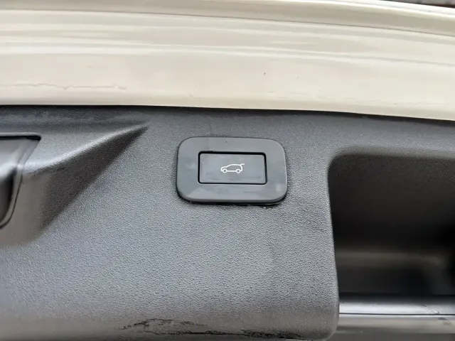 Land Rover Discovery Sport — Фото автомобиля 30