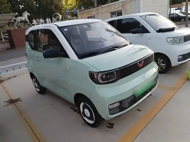 Wuling Hongguang Mini EV — Фото автомобиля 3