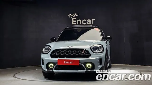 MINI Countryman — Фото автомобиля 3