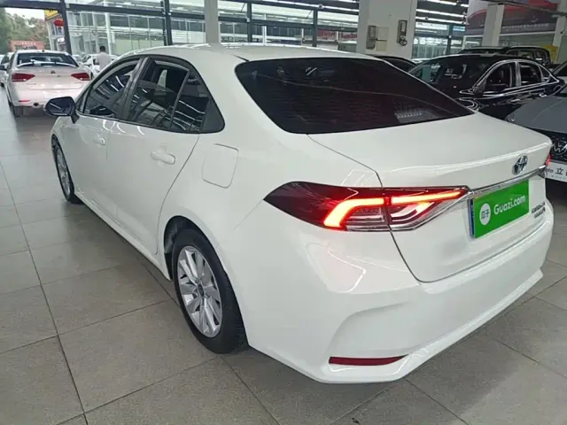 Toyota Corolla — Фото автомобиля 4