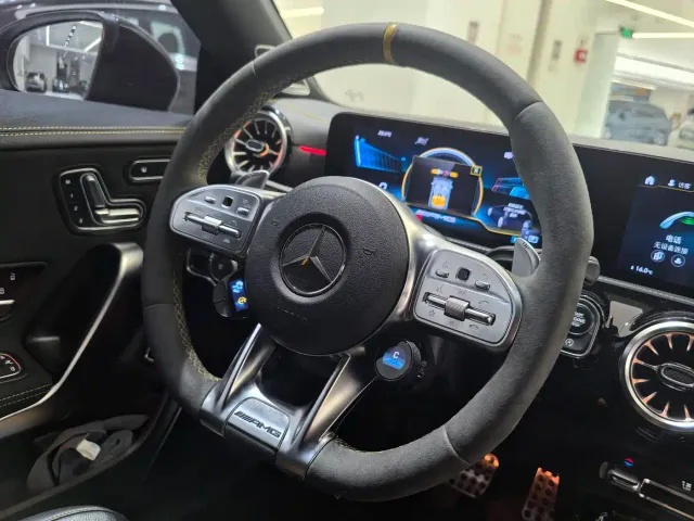 Mercedes-Benz CLA-Class AMG — Фото автомобиля 11
