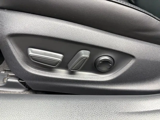 Toyota Avalon — Фото автомобиля 11