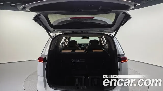 Kia Canival Carnival 4 поколение Дизель 7 мест Signature — Фото автомобиля 20