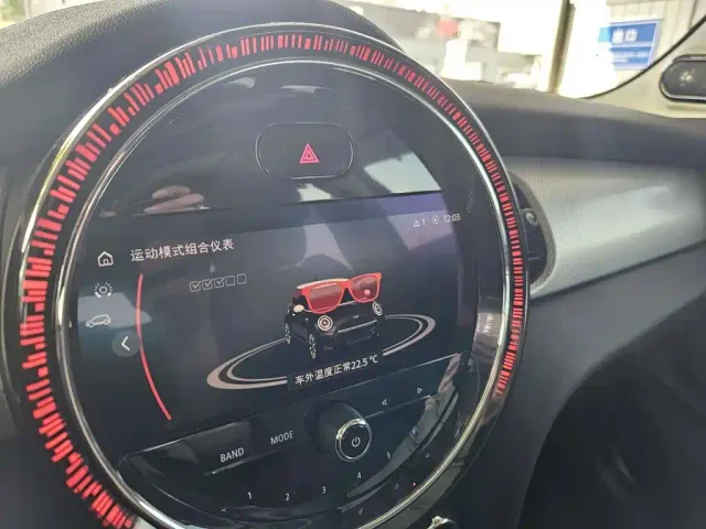 MINI Hatch — Фото автомобиля 15