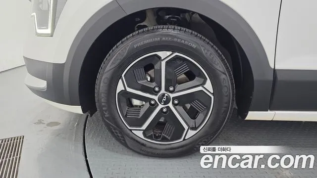 Kia Niro The All New — Фото автомобиля 5