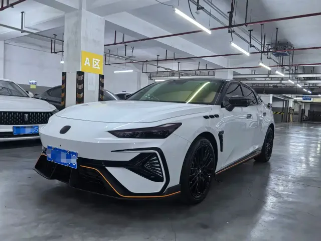 Фотография автомобиля — Changan UNI-V