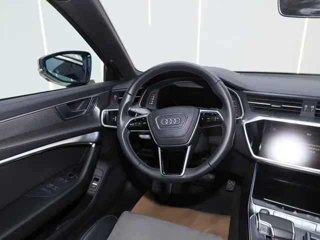 Audi A6L — Фото автомобиля 15