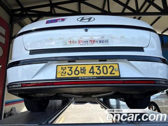 Hyundai Grandeur Grandeur (GN7) — Фото автомобиля 2