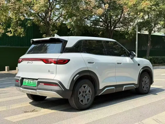 BYD Yuan UP — Фото автомобиля 9