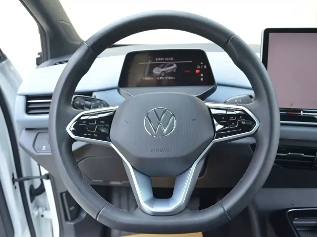 Volkswagen ID.4 X — Фото автомобиля 9