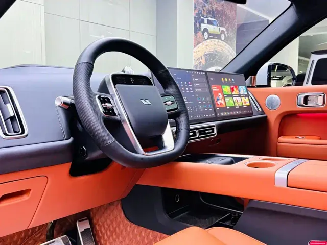 Li Auto L7 — Фото автомобиля 8