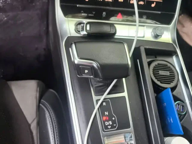 Audi A6L — Фото автомобиля 10