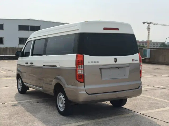 Jinbei New Hiace X30L — Фото автомобиля 6