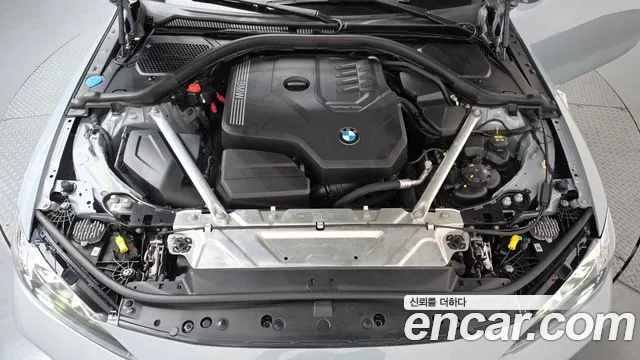 BMW 4 Series G22 — Фото автомобиля 9