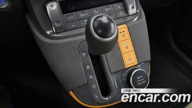 Hyundai Casper Casper Turbo Essential — Фото автомобиля 9