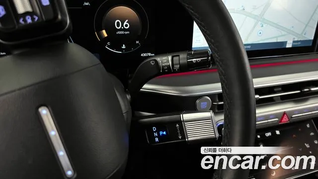 Hyundai Grandeur Grandeur (GN7) 2.5 Бензин 2WD — Фото автомобиля 9